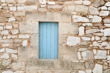 Fototapeta na wymiar Blue wood Window in France