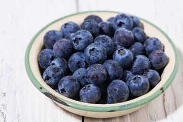 fresh juicy blueberries in a bowl