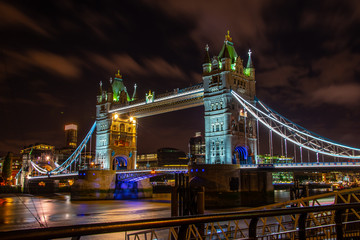 Fototapeta na wymiar Tower Bridge at Night