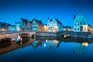 Fototapeta premium Historic Brugge city center with buildings at canal at twilight, Flanders, Belgium