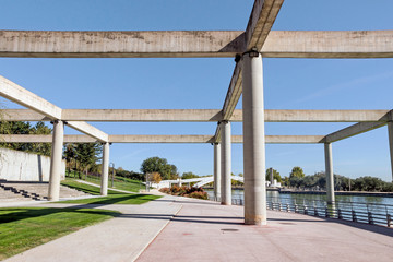 Fototapeta na wymiar modern architecture at Juan Carlos I Park in Madrid