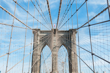 details of the brooklyn bridge