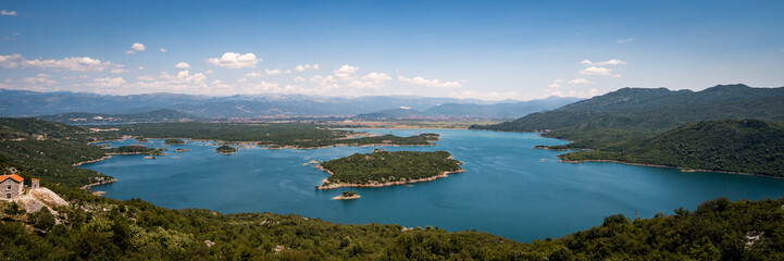 Fototapeta na wymiar Slanzko Jezero Montenegro See Panorama