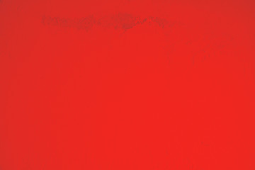 Tief-Rote Betonwand mit schmutzigen, alte, raue Struktur im oberen Bildbereich. Steinwand, Wand aus Zement im Industrial Style als Hintergrund, Tapete, gestalterisches Element, Kunst