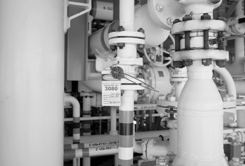 gas process valve isolation lock out tag out,Lock closed,Lock open.