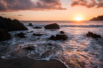Magnifique couché de soleil sur la plage de Zicatela, Puerto Escondido, Oaxaca, Mexique