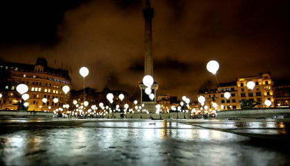 Fototapeta na wymiar Trafalgar Square Ballons