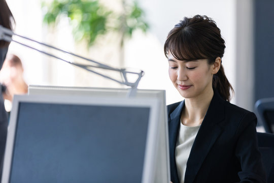 ビジネスウーマン