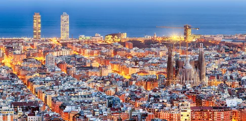 Poster Panorama van Barcelona bij zonsopgang © TTstudio