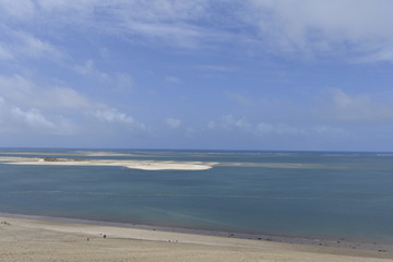 Fototapeta na wymiar Dune du Pilat dans le bassin d'Arcachon