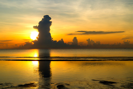 Sunrise morning and silhouette at beach Ban Krut © suthin3