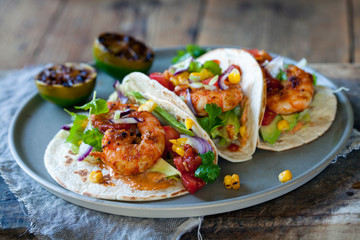 Spicy prawn tacos