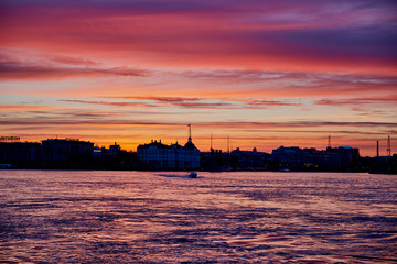 Fototapeta premium Sky sunset river sea lake russia neva saintpetersburg color contrast