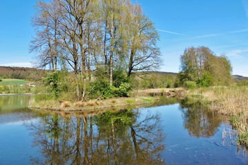 Fototapeta na wymiar Frühling am See