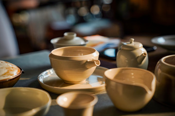 Distribution utensils for tea
