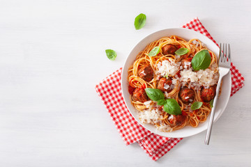 spaghetti with meatballs and tomato sauce, italian pasta