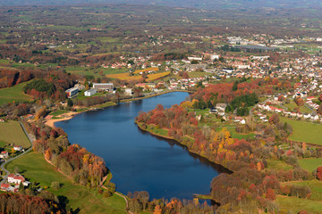 Fototapeta na wymiar Lac de Courtille - Guéret - Creuse