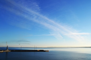Fototapeta na wymiar Puerto de Tallin, Estonia, Golfo Finlándia, Mar Báltico.