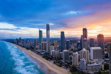 Fototapeta na wymiar Sunset over Surfers Paradise on the Gold Coast