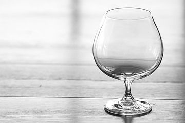 empty wine glasses restaurant interior serving / beautifully served glass wine glasses