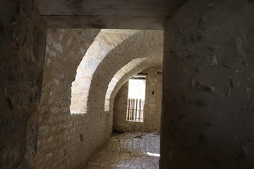 Fototapeta premium Château médiéval de Saint Montan en Ardèche construit au 11 ème siècle
