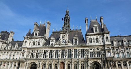 Fototapeta na wymiar wide facade of town Hall of Paris