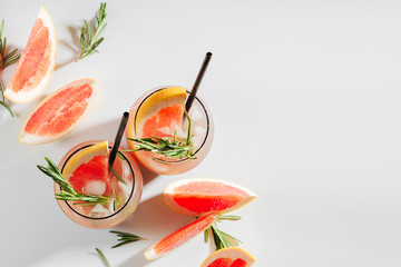 Grapefruit and Rosemary cocktail.  Refreshing and non-alcoholic drink perfect for spring or summer.