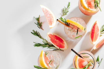 Grapefruit and Rosemary cocktail.  Refreshing and non-alcoholic drink perfect for spring or summer.