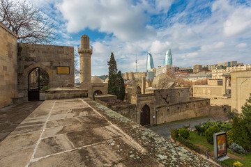 Fototapeta na wymiar Panoramic view of Baku, capital of Azerbaijan from Shirvanshakh's palace in the old city