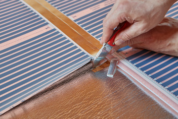 Floor heating installation