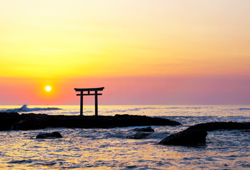神磯の鳥居