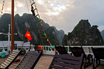 Halong Bay Tour Cruise Discover Rocky islands northern Vietnam
