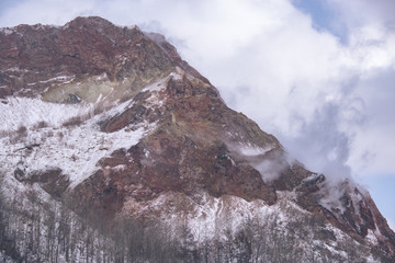 Fototapeta premium 昭和新山（Mt. Showashinzan）