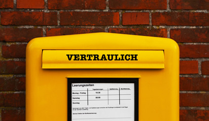 Fototapeta premium Vertraulich Briefkasten