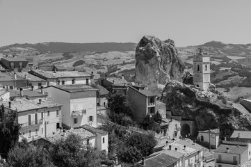Pietracupa, Campobasso, Molise. Panorama. Il nome deriva da pietra, poiché costruito su un'enorme...