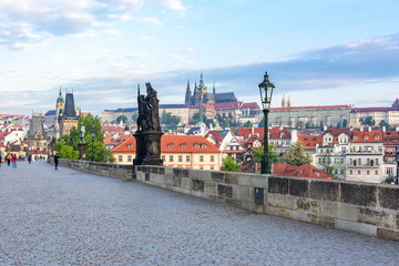 Obraz premium Charles Bridge with Prague Castle at background, Czech Republic