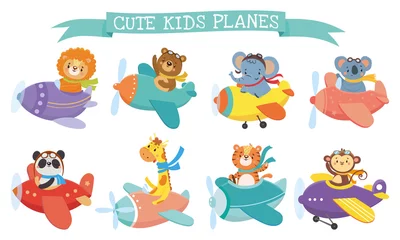 Badkamer foto achterwand Olifant in een vliegtuig Set van schattige dieren op vliegtuigen. Vervoer van kinderen. Grappige piloten. Giraf, beer, tijger, olifant, aap, leeuw, panda, koala. vector illustratie