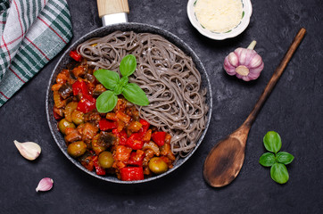 Buckwheat noodles with vegetables