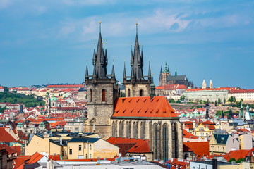 Obraz premium Church of Our Lady before Tyn with Prague Castle at background, Czech Republic