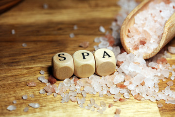Natuaral cosmetics with pink himalayan spa salt. Sea bath salt for healthy spa relaxation