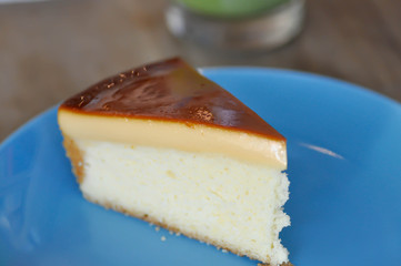 custard cake or custard cake pudding