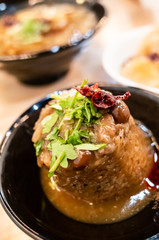 Taiwanese snacks of canned rice cake