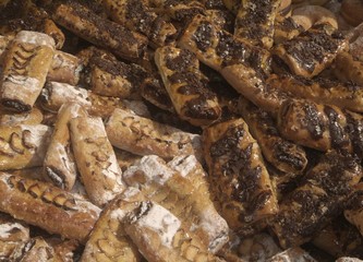 Traditional Piedmont cookies with nuts