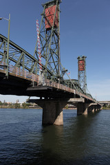 Hawthorne bridge in Portland