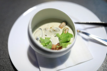 Rapans in cream sauce