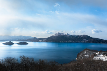 北海道・冬の洞爺湖と有珠山