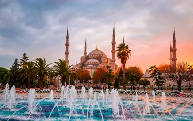 Fototapeten The Blue Mosque, (Sultanahmet Camii) in sunset, Istanbul, Turkey. © Olena Zn