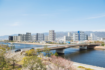 春の芦屋浜