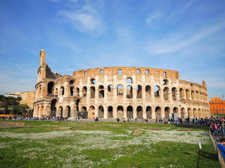 Colosseum, World Heritage of Italy With the greatness of the Romans