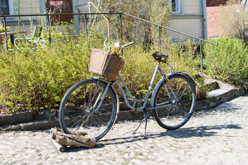 Fototapeta na wymiar Old rusty bike.